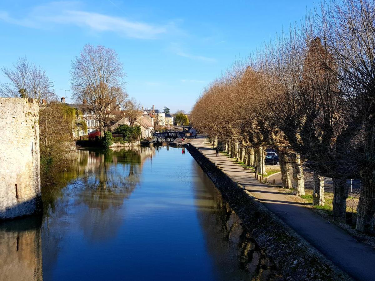 La Maison Virginie 1 A 2 Pers Charmant Hyper Centre- Cour- Parking- Linge- Fibre- Proximite Lac Canal Piscine Montargis Buitenkant foto