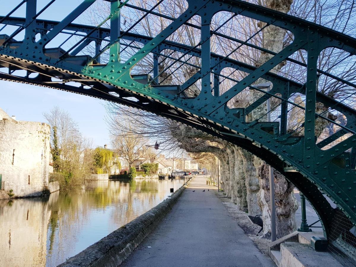 La Maison Virginie 1 A 2 Pers Charmant Hyper Centre- Cour- Parking- Linge- Fibre- Proximite Lac Canal Piscine Montargis Buitenkant foto