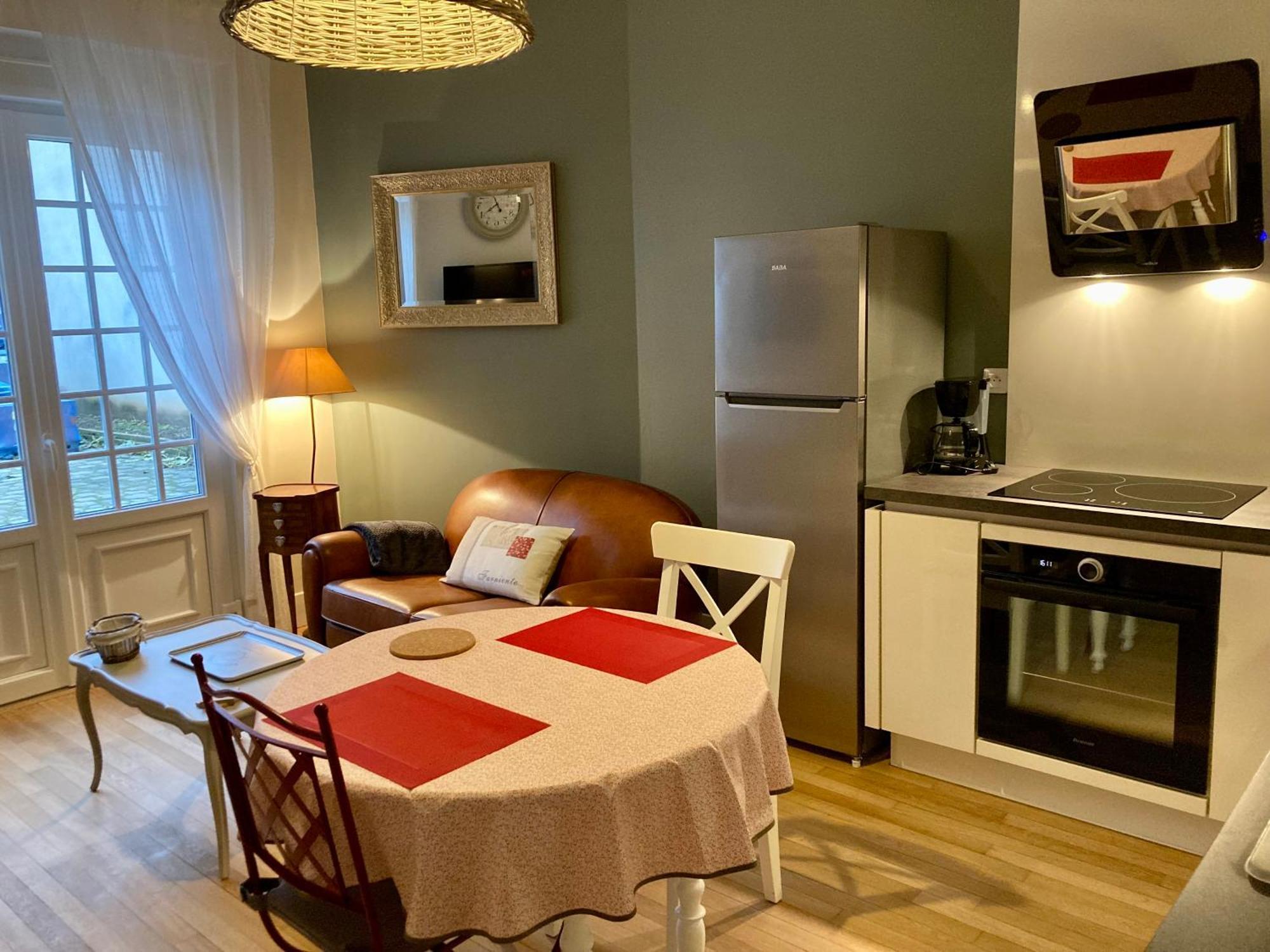 La Maison Virginie 1 A 2 Pers Charmant Hyper Centre- Cour- Parking- Linge- Fibre- Proximite Lac Canal Piscine Montargis Buitenkant foto
